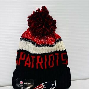 New Era New England Patriots Pom-Pom Beanie